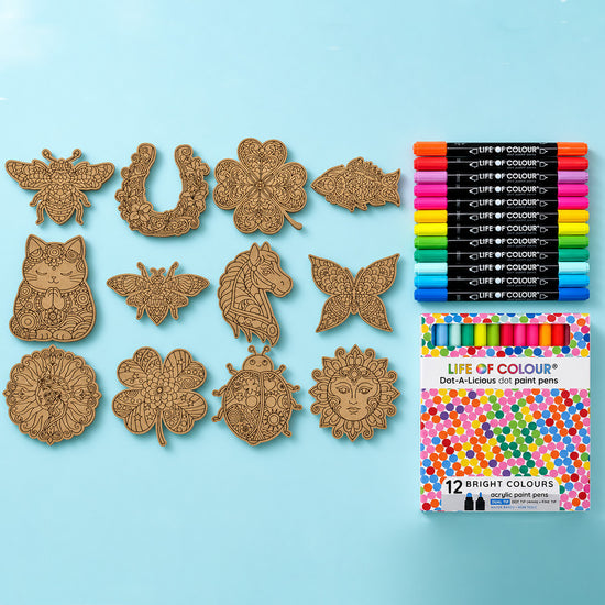DIY Houten Onderzetters Kit - 12 Lucky Charms onderzetters & 12 dot-a-licious paint pens